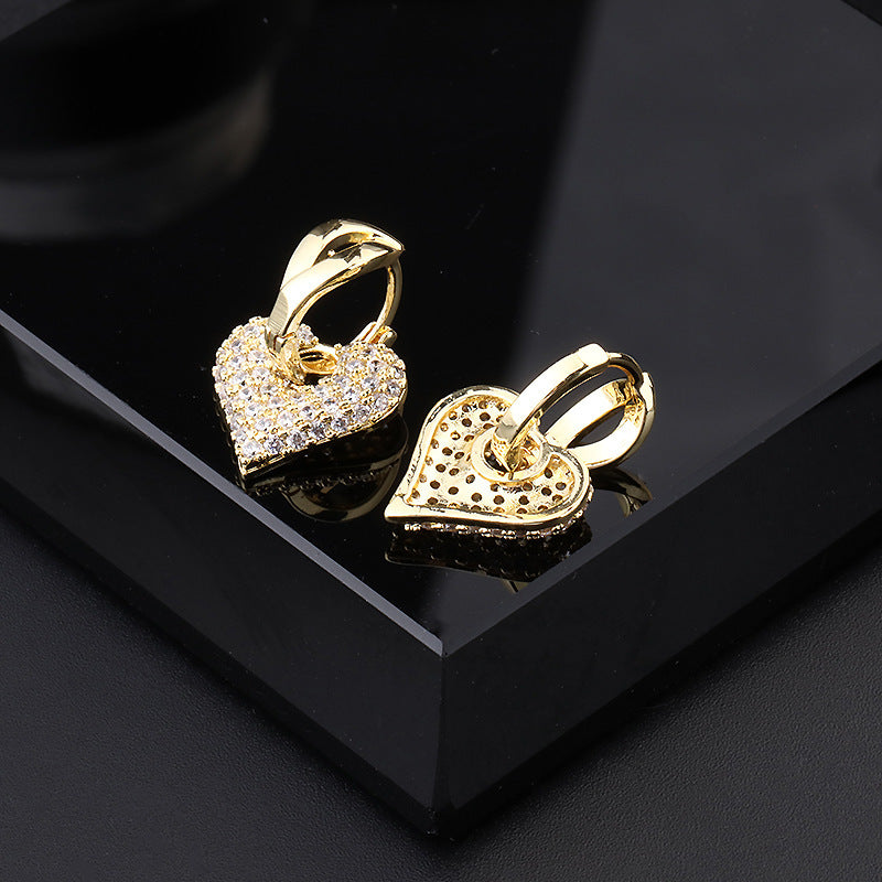Simple Copper Zircon Micro-inlaid Love Ear Clip Light Luxury Personalized Minority