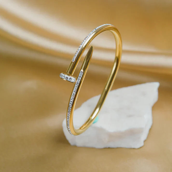 Nail Diamond Bracelet-3